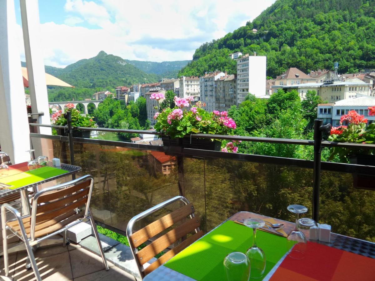 Jura Hotel Restaurant Le Panoramic Saint-Claude Exterior photo