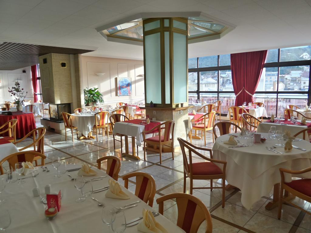 Jura Hotel Restaurant Le Panoramic Saint-Claude Exterior photo